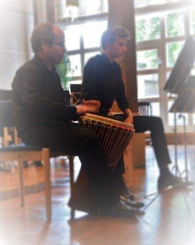 cajon und djembe afrikanische percussion