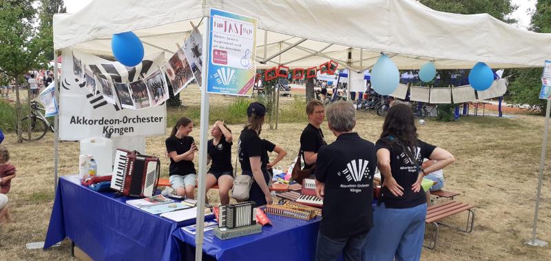 Der Stand der Chorgemeinschaft - Abteilung Akkordeon