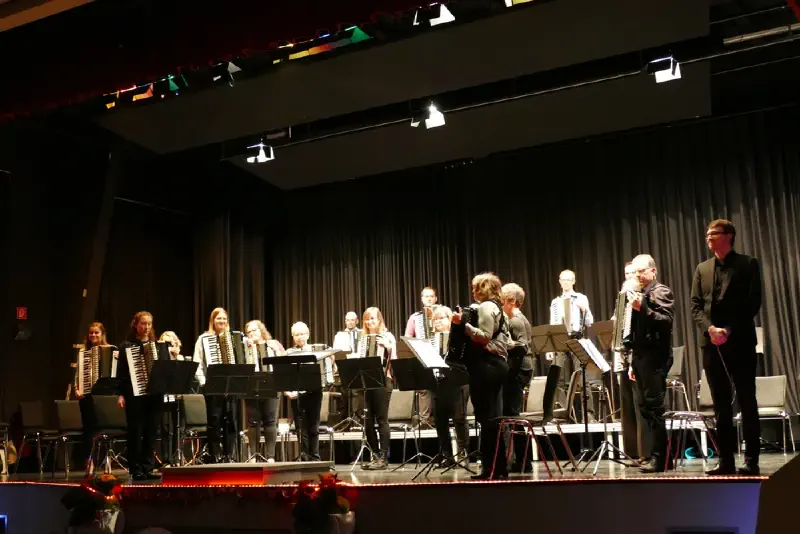 Das 2. Orchester unter der Leitung von Michael Heringhaus